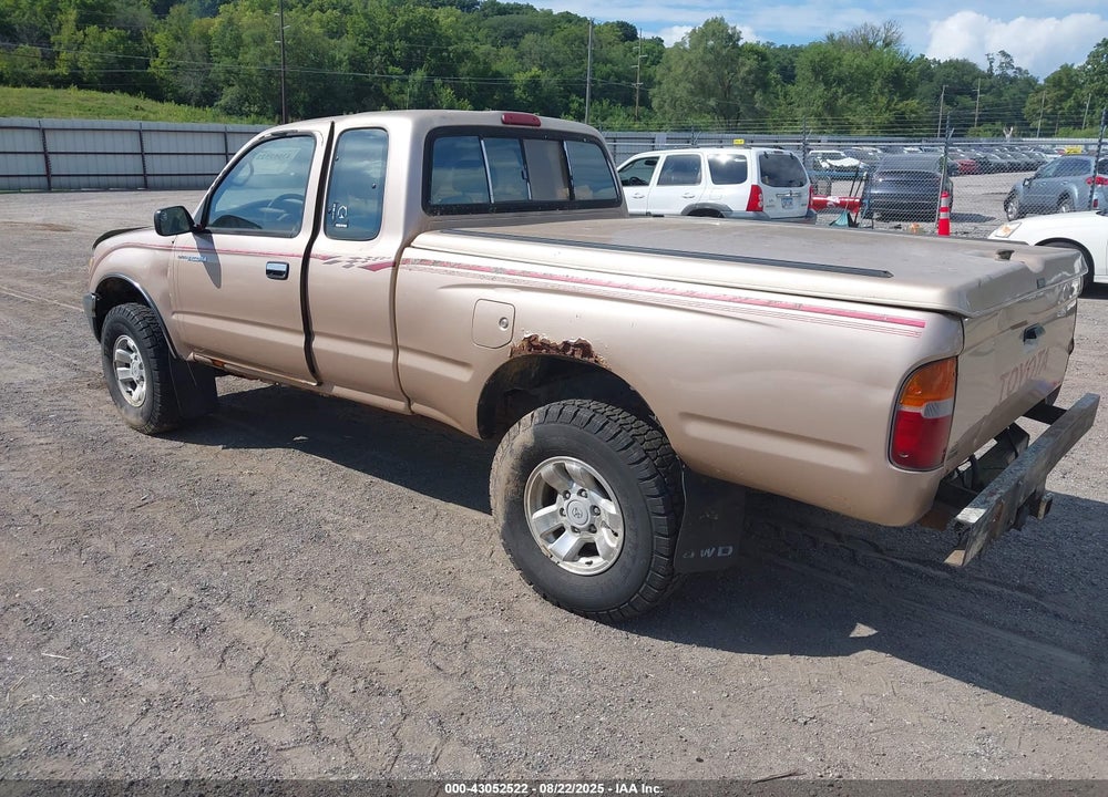 1995 TOYOTA TACOMA XTRACAB VIN: 4TAVN73F0SZ068017