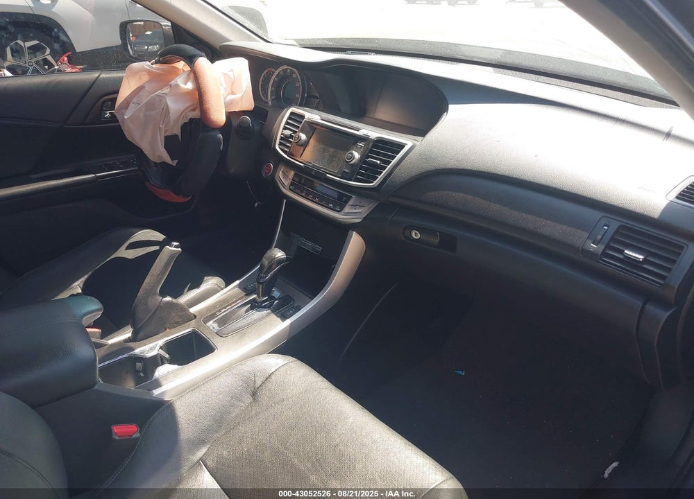 2015 HONDA ACCORD EX-L VIN: 1HGCR2F87FA018009
