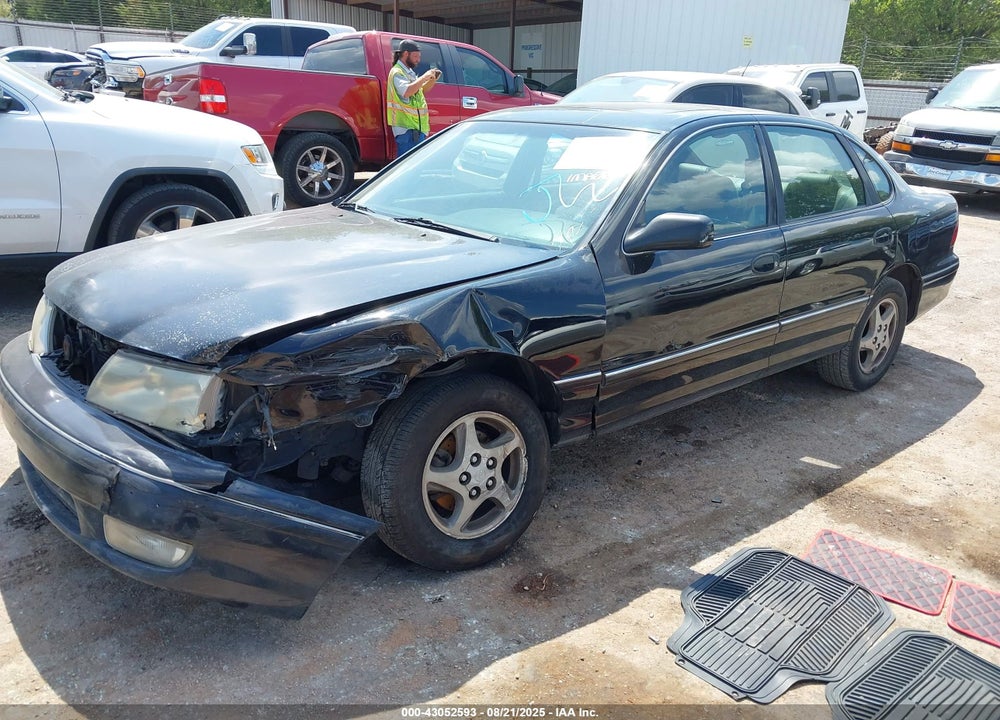 1999 TOYOTA AVALON XLS VIN: 4T1BF18B2XU308952