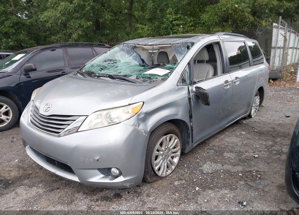 2014 TOYOTA SIENNA VIN: 5TDYK3DC2ES484678