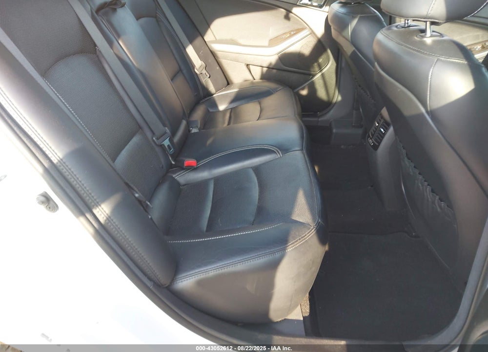 2013 KIA OPTIMA VIN: 5XXGR4A64DG215402