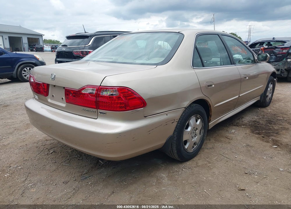 2001 HONDA ACCORD 3.0 EX VIN: 1HGCG16531A085429