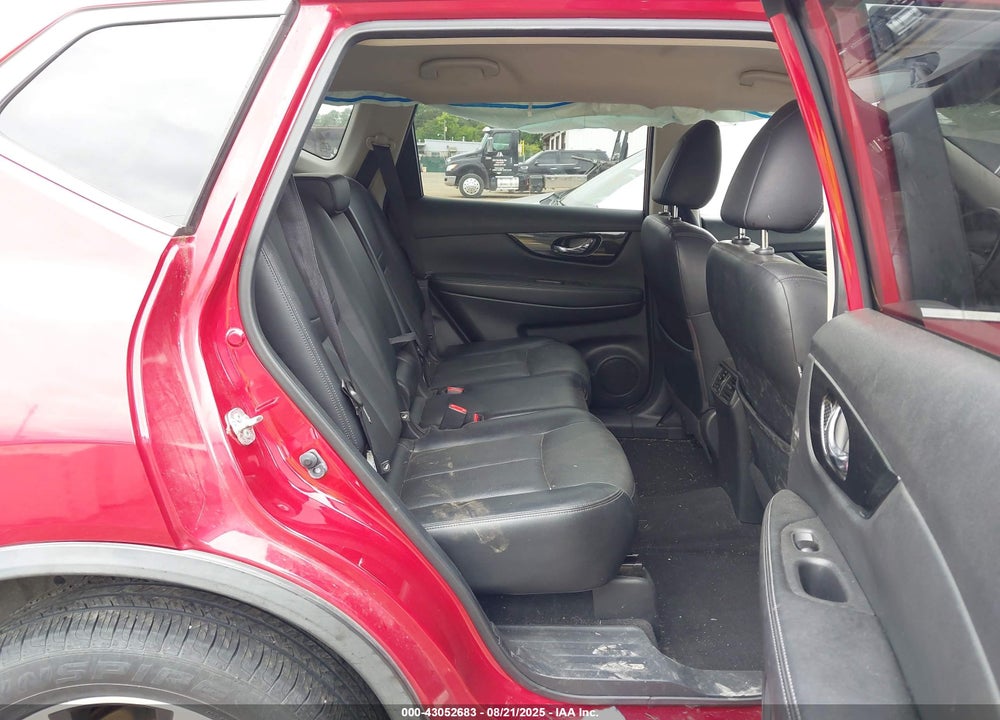 2017 NISSAN ROGUE VIN: JN8AT2MVXHW274588