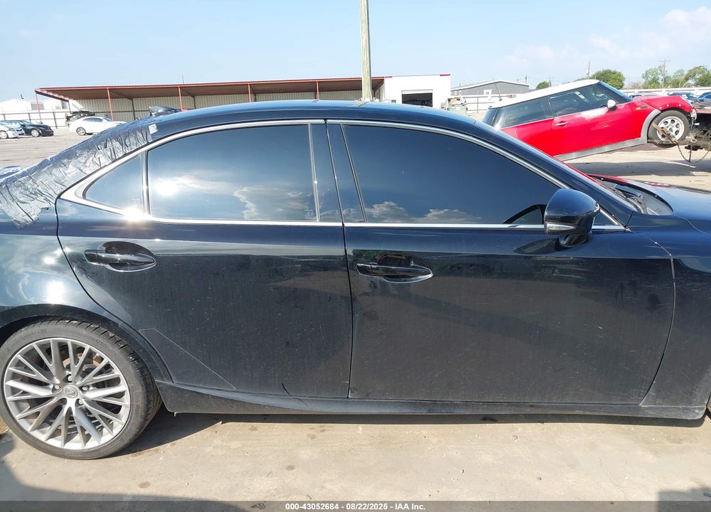 2016 LEXUS IS 300 VIN: JTHCM1D24G5009055