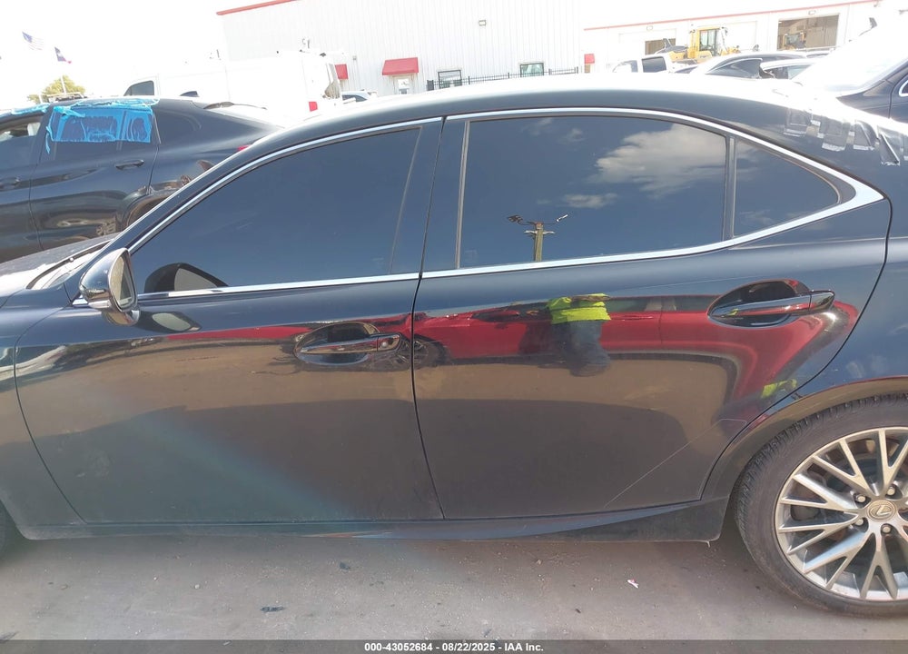 2016 LEXUS IS 300 VIN: JTHCM1D24G5009055