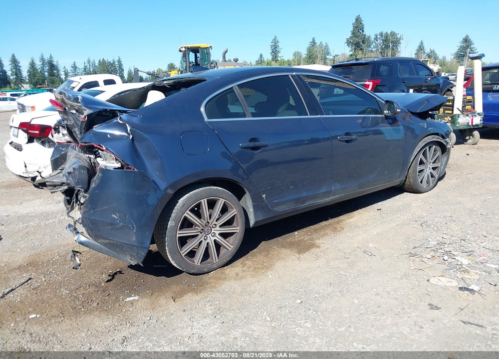 2015 VOLVO S60 VIN: YV126MFB5F1299795