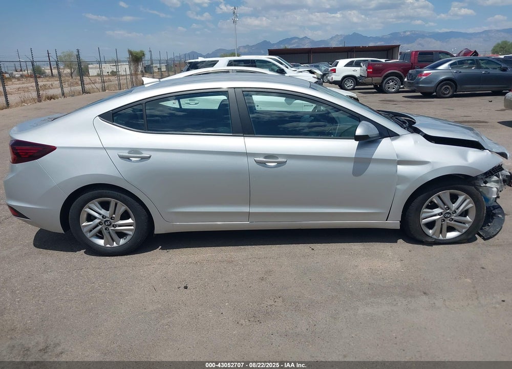 2019 HYUNDAI ELANTRA VIN: 5NPD84LF8KH428180