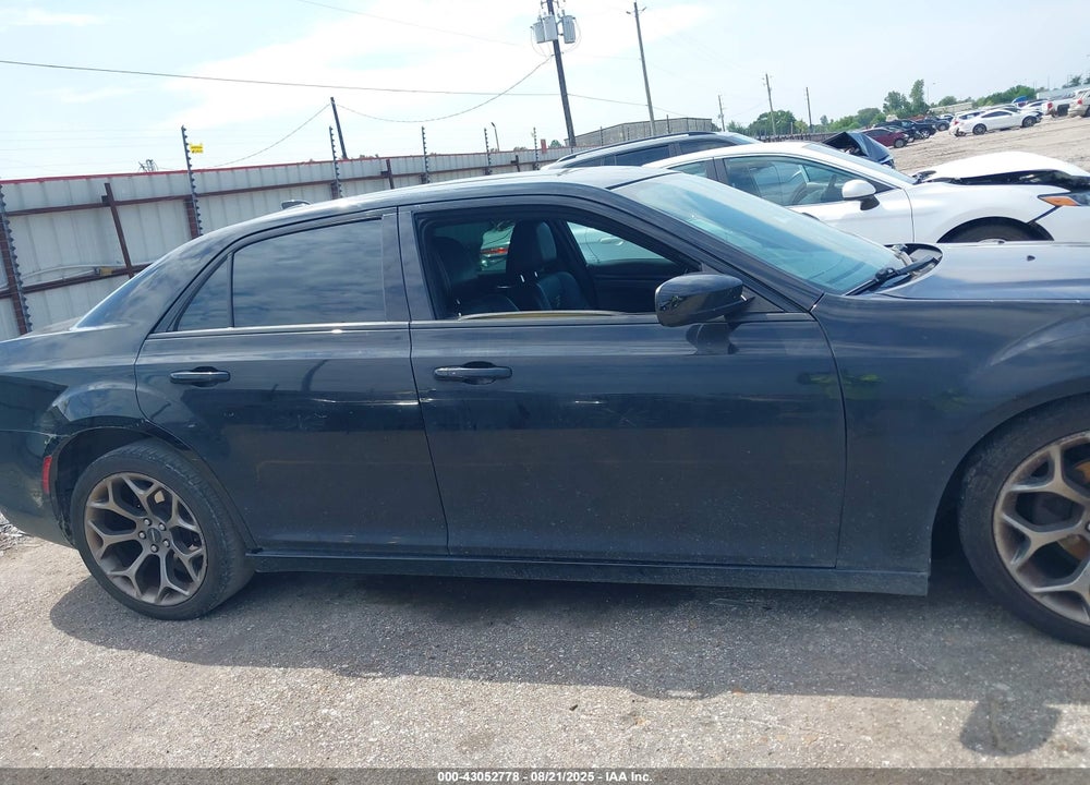 2015 CHRYSLER 300 VIN: 2C3CCABG2FH756362