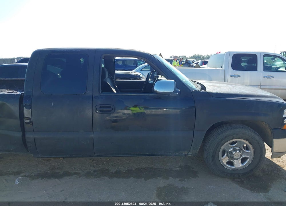 2001 CHEVROLET SILVERADO 1500 LS VIN: 2GCEC19V811291614