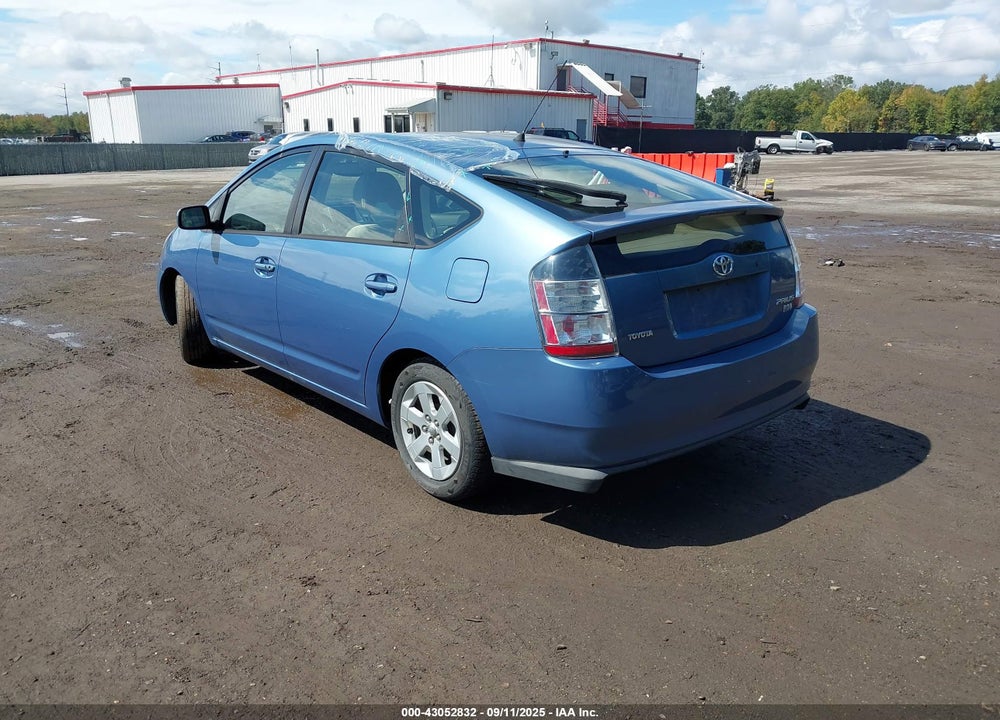 2005 TOYOTA PRIUS VIN: JTDKB20U157048395