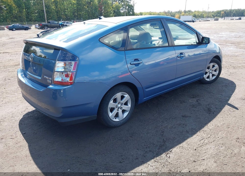 2005 TOYOTA PRIUS VIN: JTDKB20U157048395