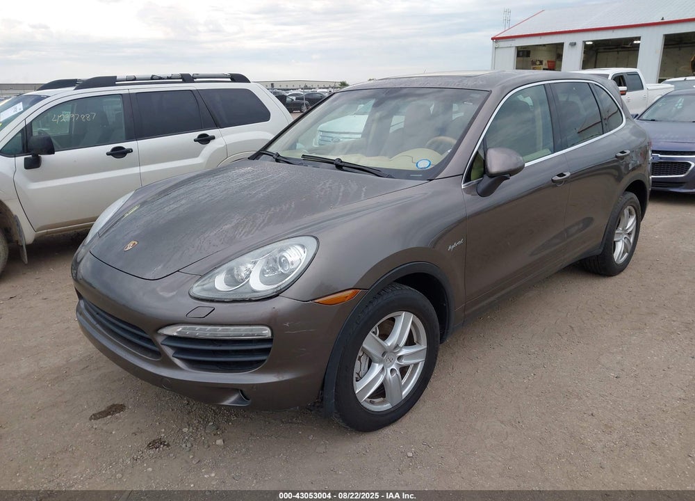 2011 PORSCHE CAYENNE VIN: WP1AE2A20BLA91630