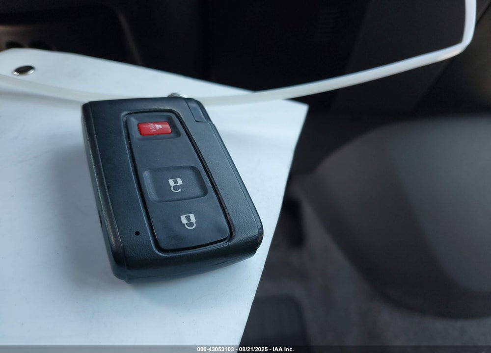 2005 TOYOTA PRIUS VIN: JTDKB20U153020376