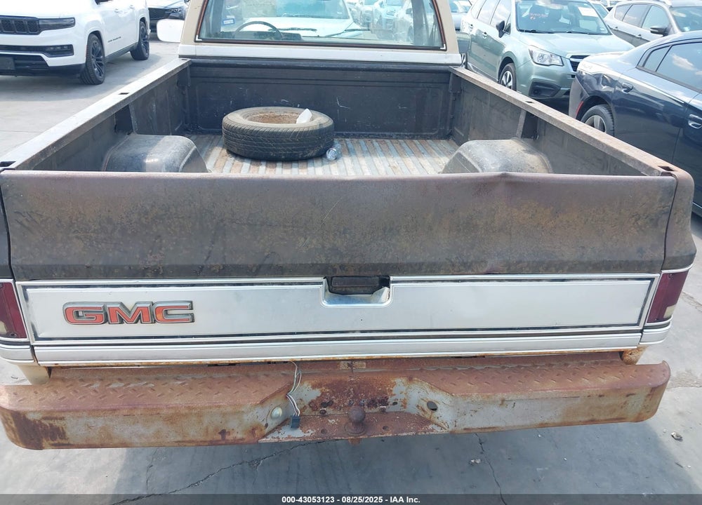 1985 GMC C1500 VIN: 1GTDC14H0FJ500094