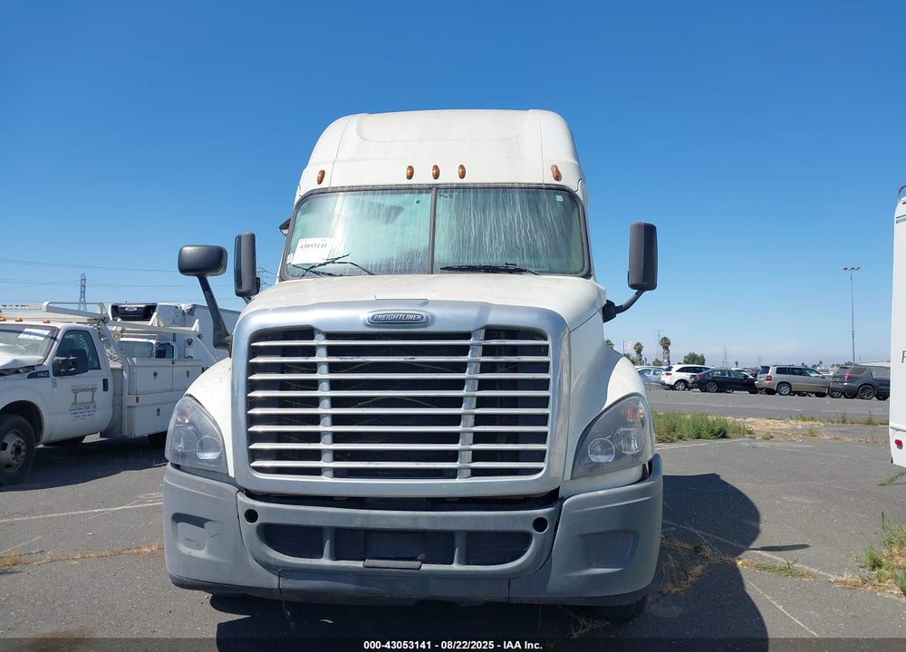 2015 FREIGHTLINER CASCADIA 125 VIN: 3AKJGLD64FSFZ8374