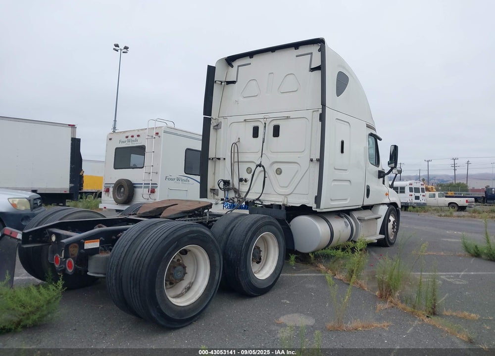 2015 FREIGHTLINER CASCADIA 125 VIN: 3AKJGLD64FSFZ8374