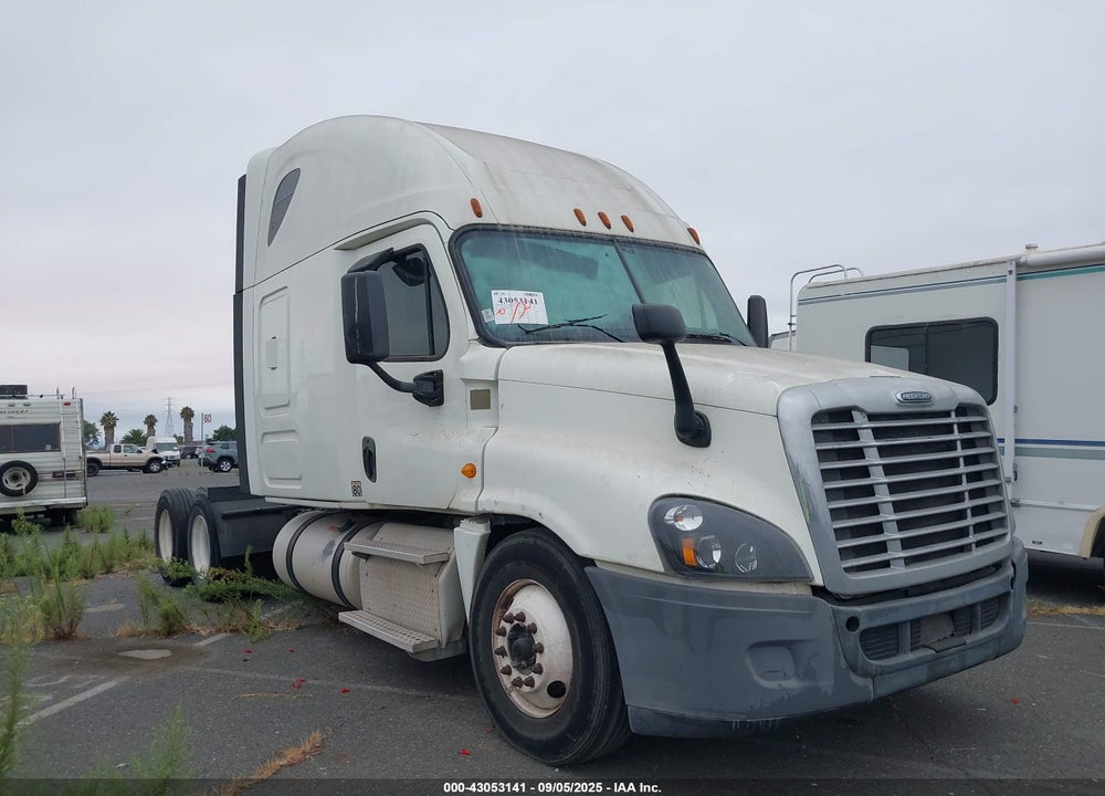 2015 FREIGHTLINER CASCADIA 125 VIN: 3AKJGLD64FSFZ8374