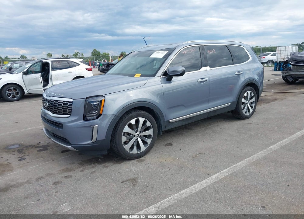 2020 KIA TELLURIDE VIN: 5XYP64HCXLG016630