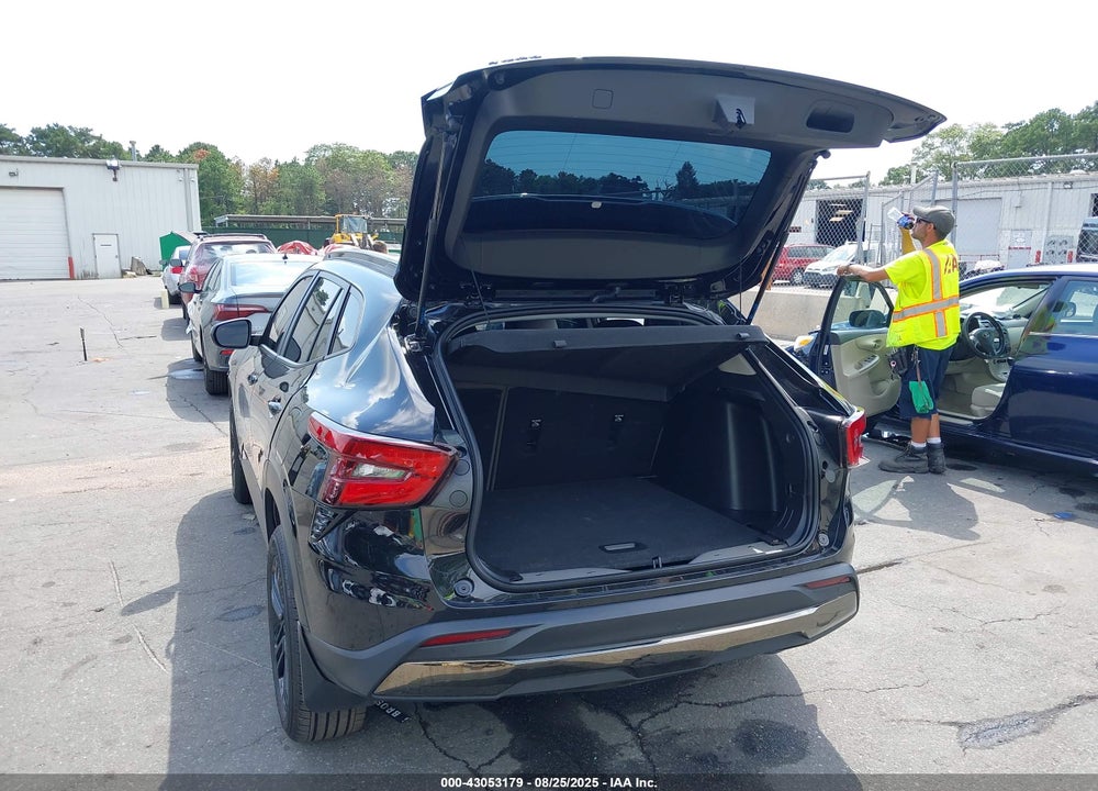 2025 CHEVROLET TRAX VIN: KL77LKEP3SC101720