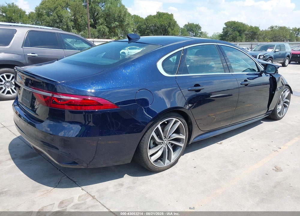 2024 JAGUAR XF VIN: SAJBL4GX4RCY93975