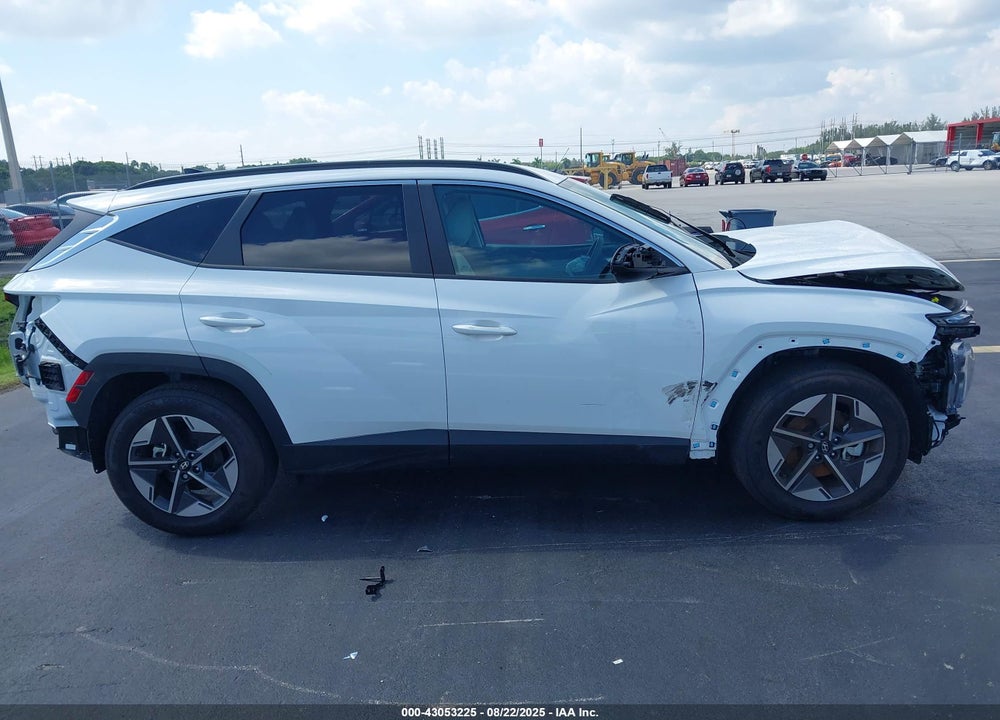 2025 HYUNDAI TUCSON VIN: 5NMJB3DE0SH524645