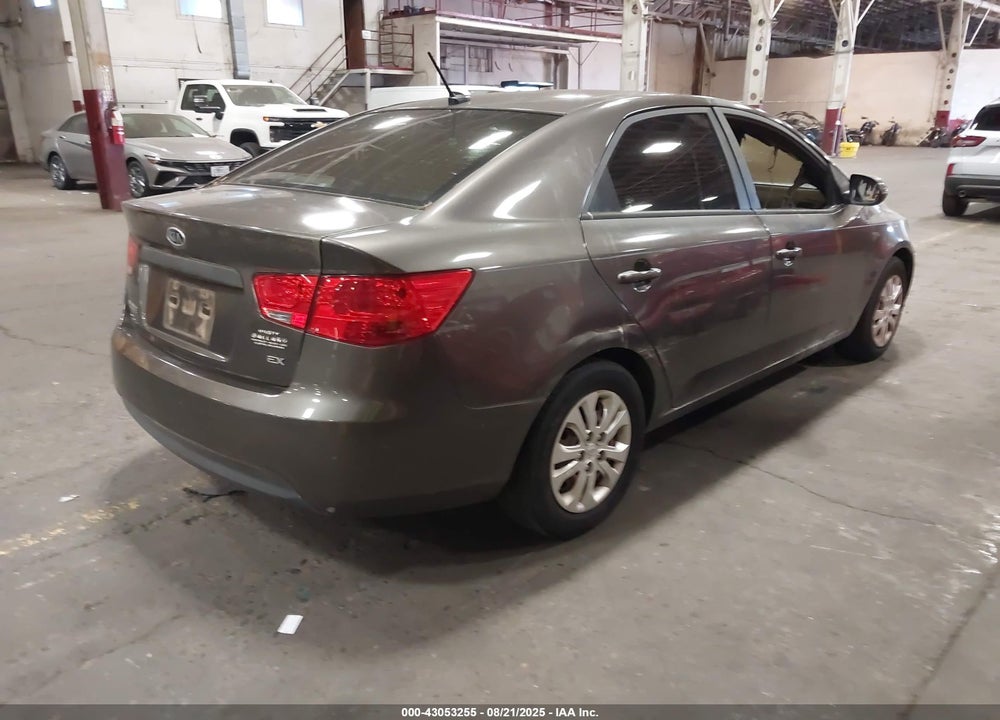 2012 KIA FORTE VIN: KNAFU4A26C5570370