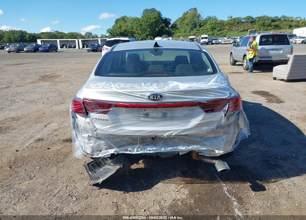 2019 KIA FORTE VIN: 3KPF24AD1KE104391