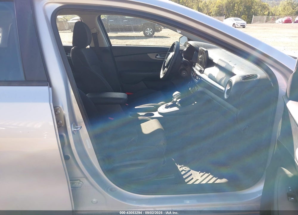 2019 KIA FORTE VIN: 3KPF24AD1KE104391