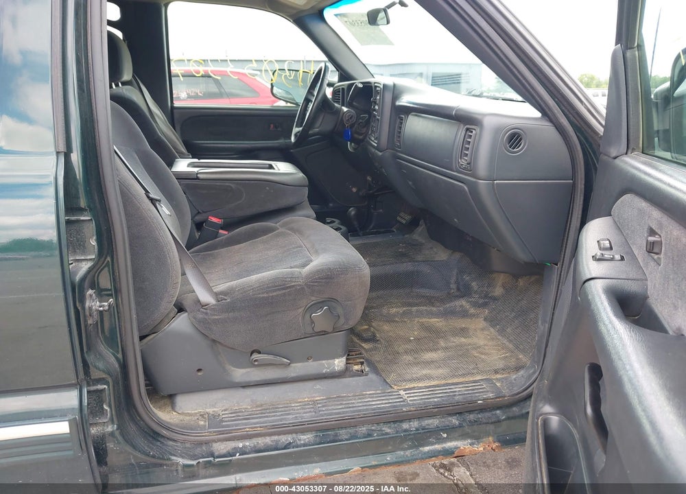 2002 CHEVROLET SILVERADO 2500HD LS VIN: 1GCHK23U72F139887
