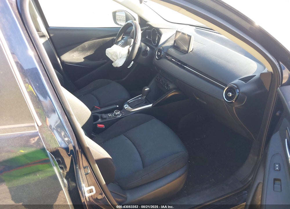 2016 SCION IA VIN: 3MYDLBZV8GY108628