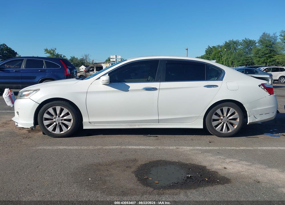 2015 HONDA ACCORD VIN: 1HGCR2F74FA003345