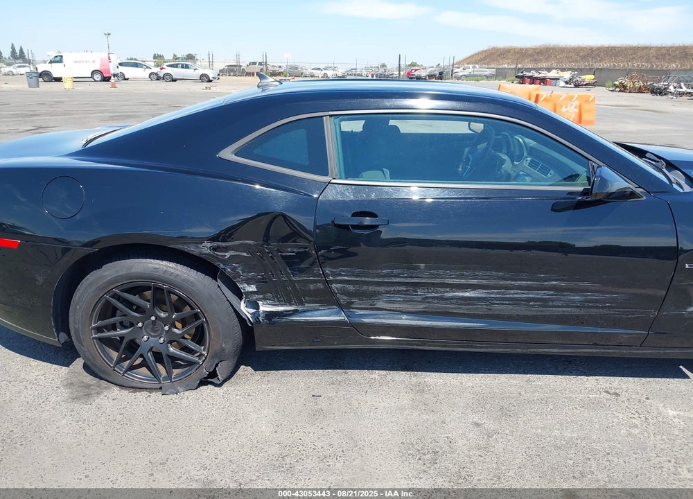 2015 CHEVROLET CAMARO VIN: 2G1FB1E39F9288203
