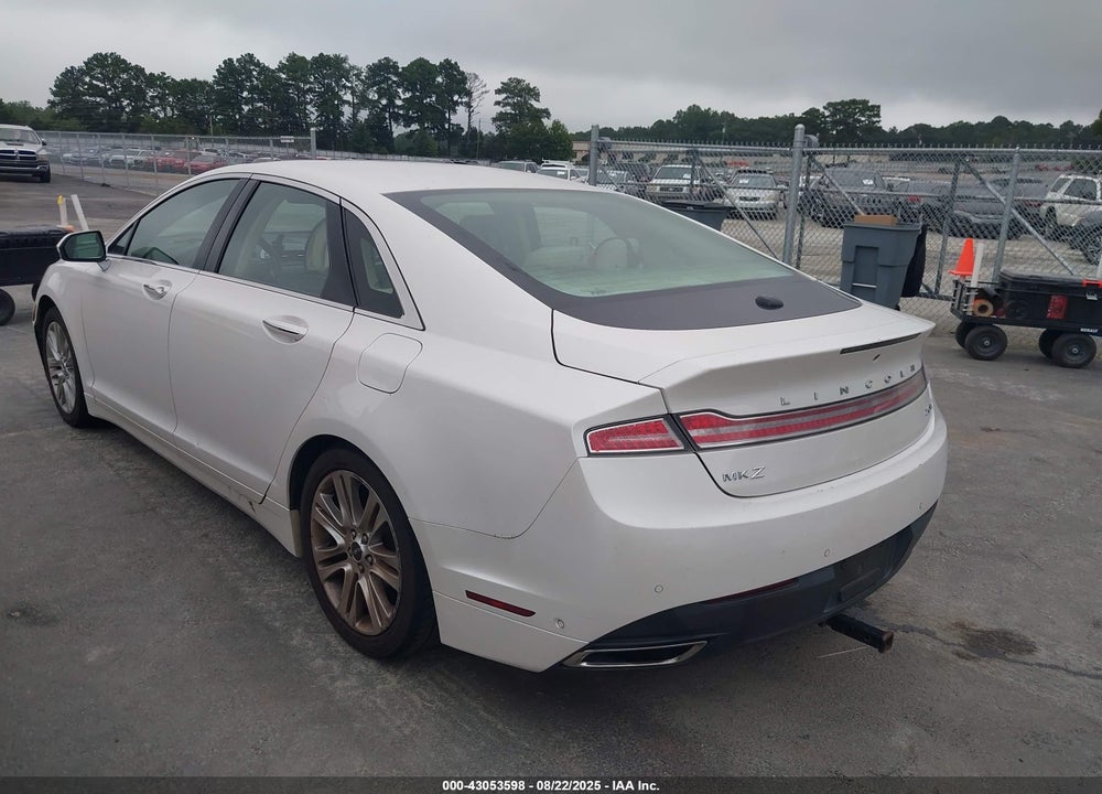 2014 LINCOLN MKZ VIN: 3LN6L2LU9ER829695