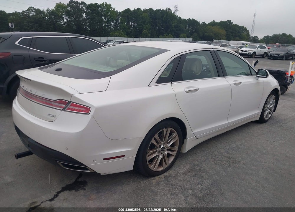 2014 LINCOLN MKZ VIN: 3LN6L2LU9ER829695