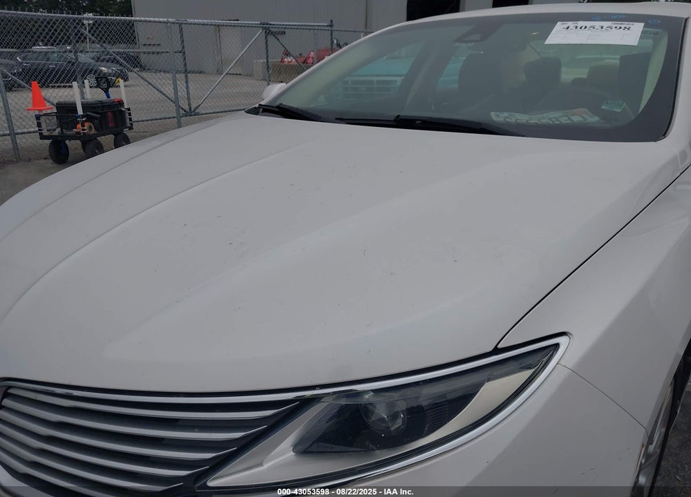 2014 LINCOLN MKZ VIN: 3LN6L2LU9ER829695