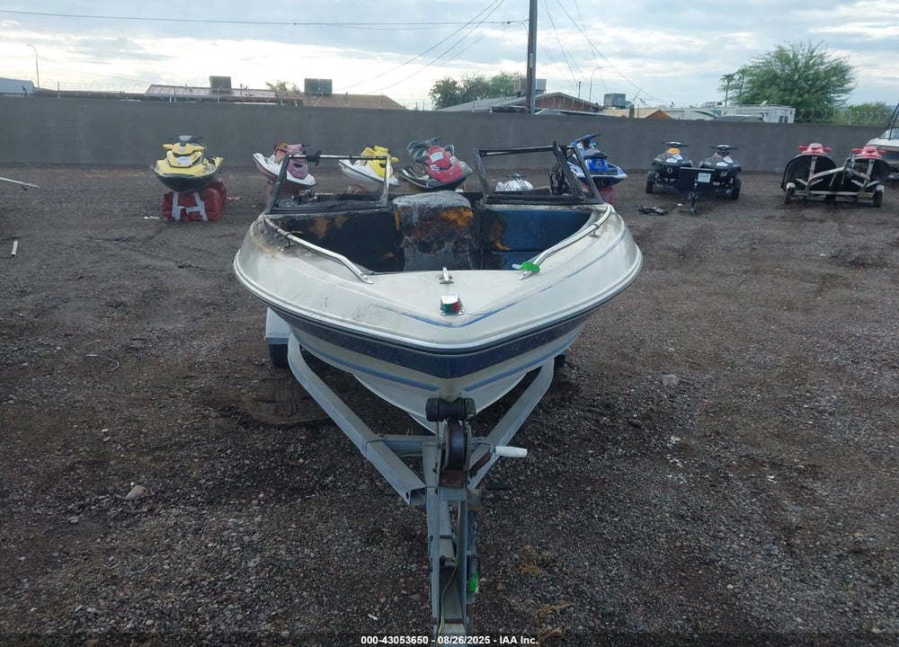 1989 SUNBIRD BOAT VIN: SB2K0611D989