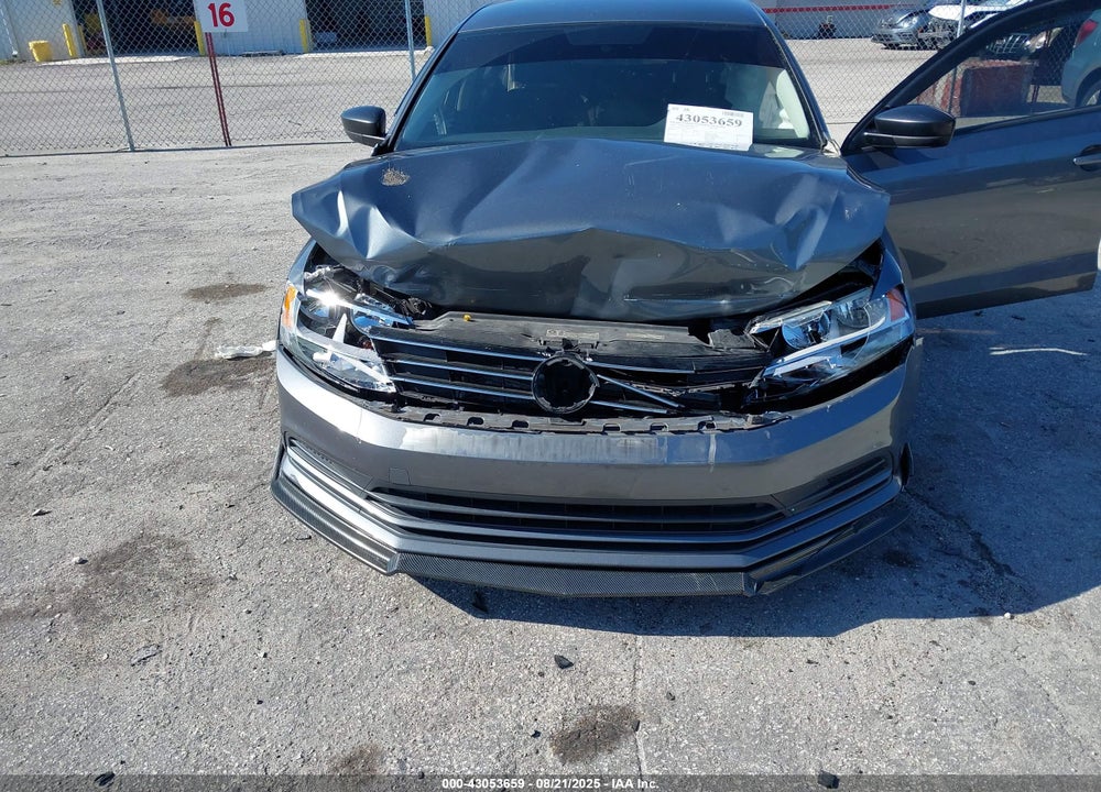 2015 VOLKSWAGEN JETTA 1.8T SE VIN: 3VWD17AJ5FM225497