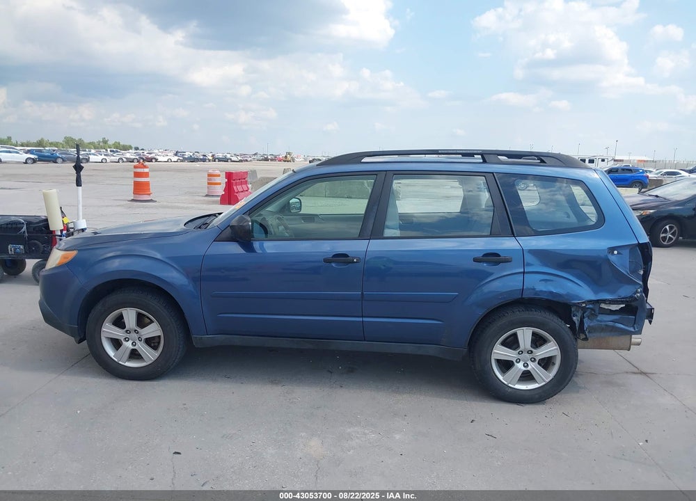2013 SUBARU FORESTER VIN: JF2SHABC7DH404842