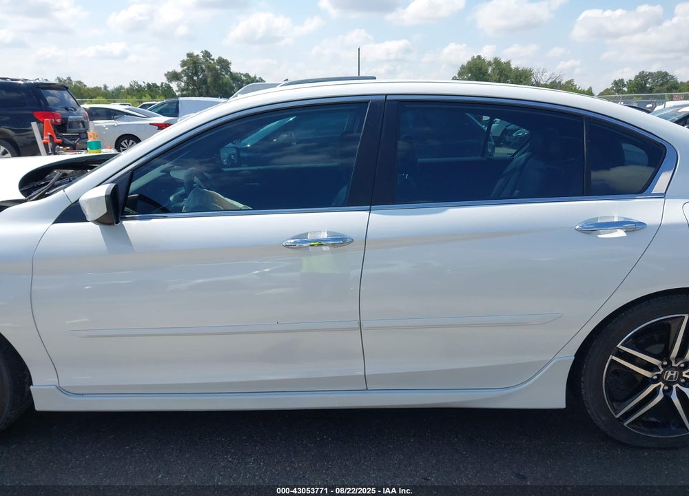2017 HONDA ACCORD VIN: 1HGCR2F17HA171589