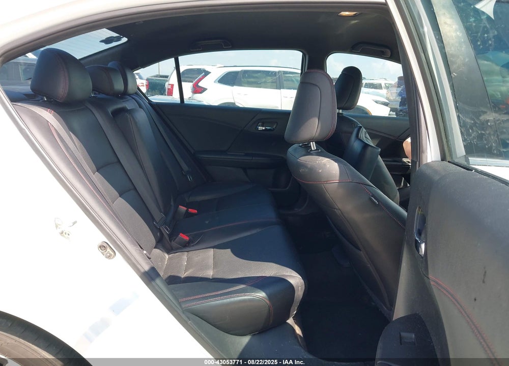 2017 HONDA ACCORD VIN: 1HGCR2F17HA171589