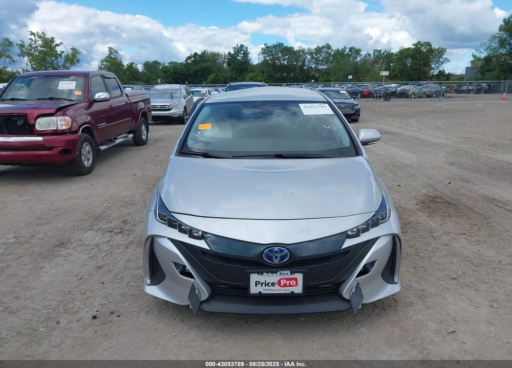 2017 TOYOTA PRIUS PRIME VIN: JTDKARFP1H3040483