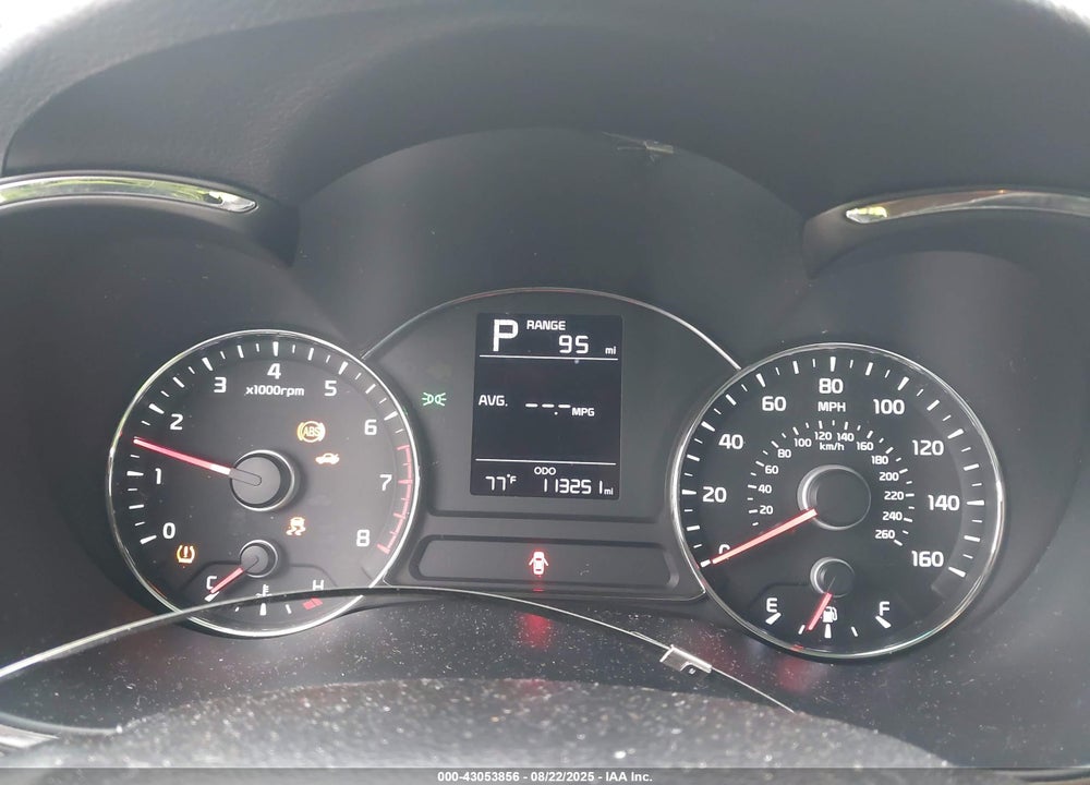2017 KIA FORTE VIN: 3KPFK4A7XHE077825