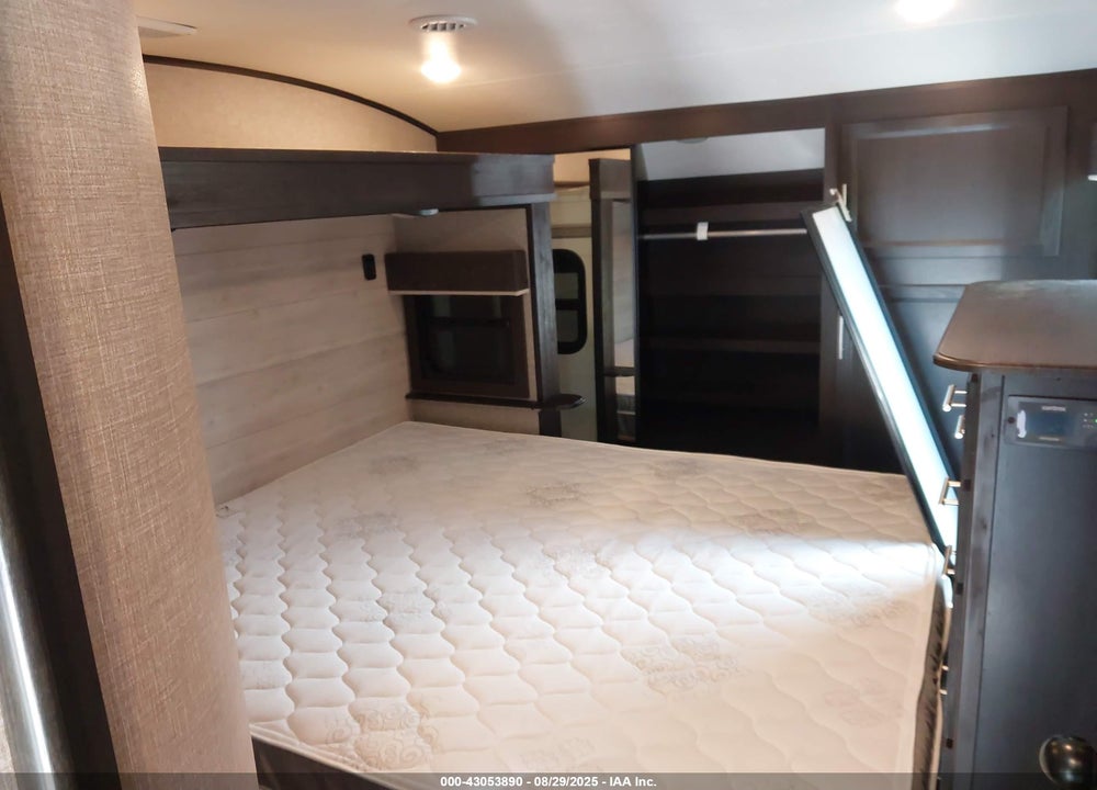 2022 JAYCO EAGLE 321RSTS VIN: 1UJCJ0BT5N1WD0174