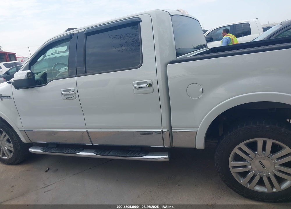 2007 LINCOLN MARK LT VIN: 5LTPW16597FJ02892