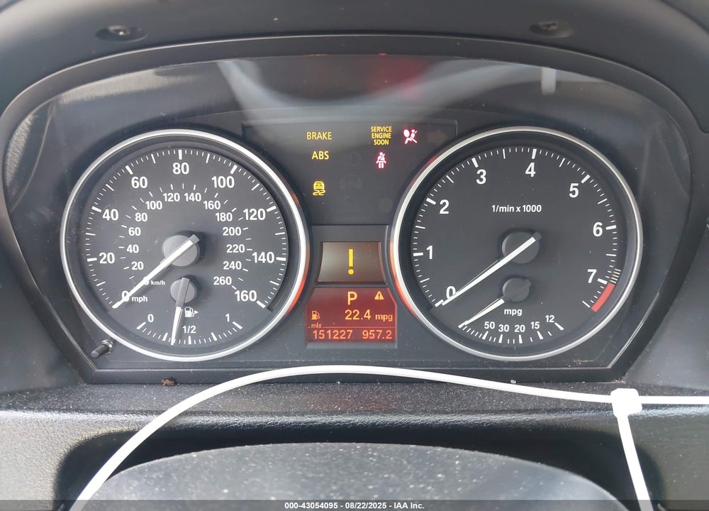 2013 BMW X1 VIN: WBAVM1C59DVW42018