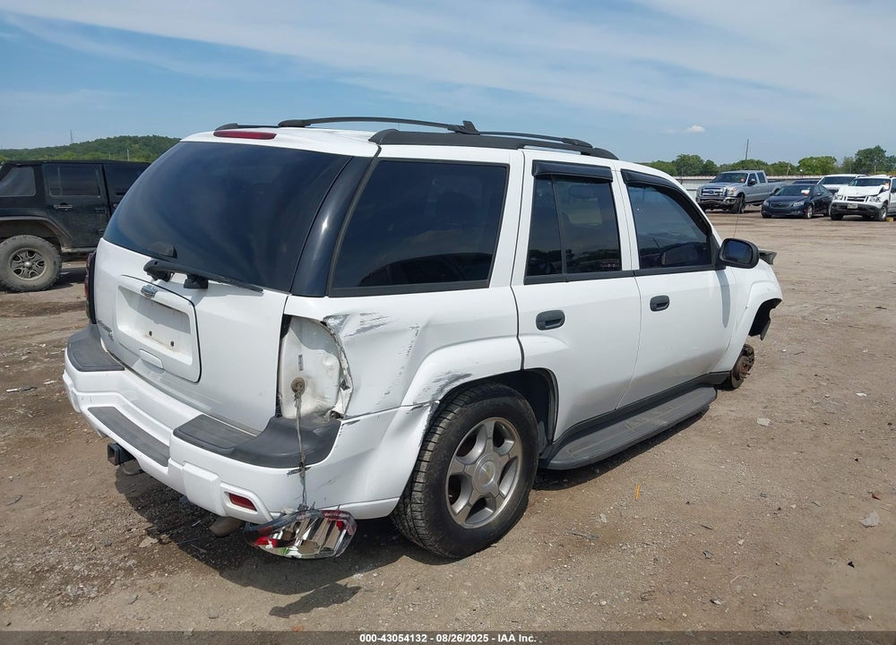 2008 CHEVROLET TRAILBLAZER VIN: 1GNDS13S482141949