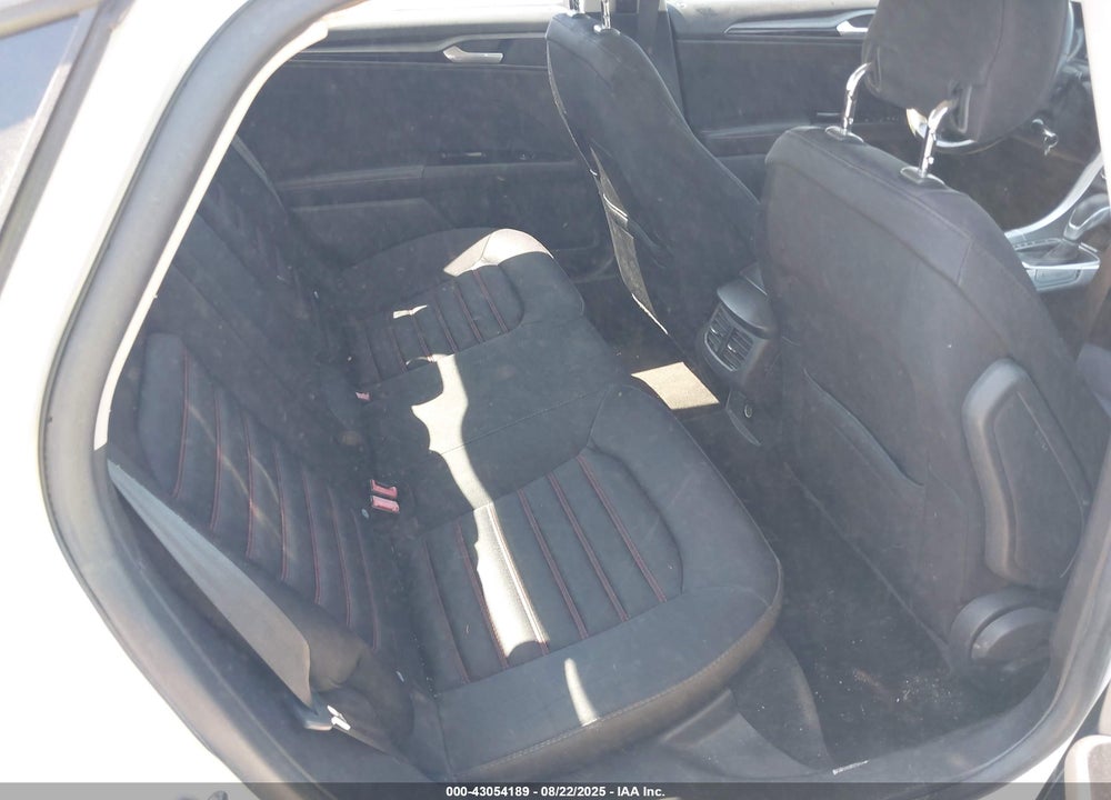 2014 FORD FUSION SE VIN: 3FA6P0HD7ER156756