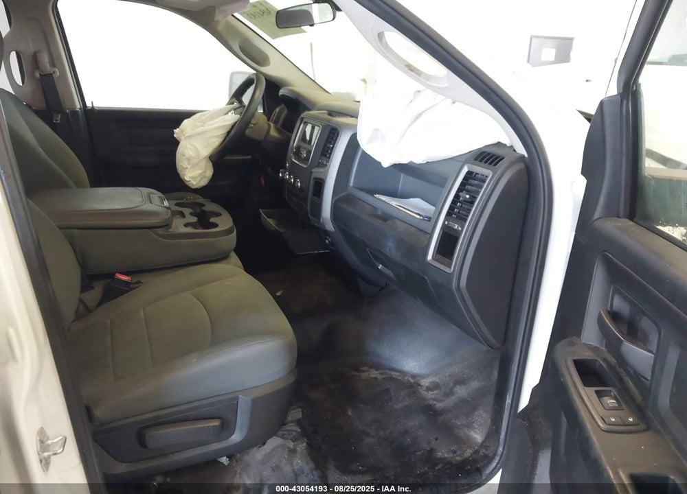 2016 RAM 1500 VIN: 1C6RR6FG9GS355498