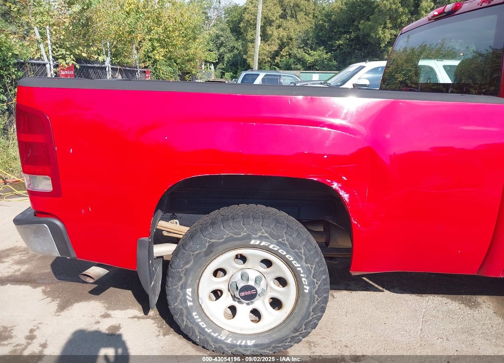 2011 GMC SIERRA 1500 VIN: 1GTR1TEX0BZ127390