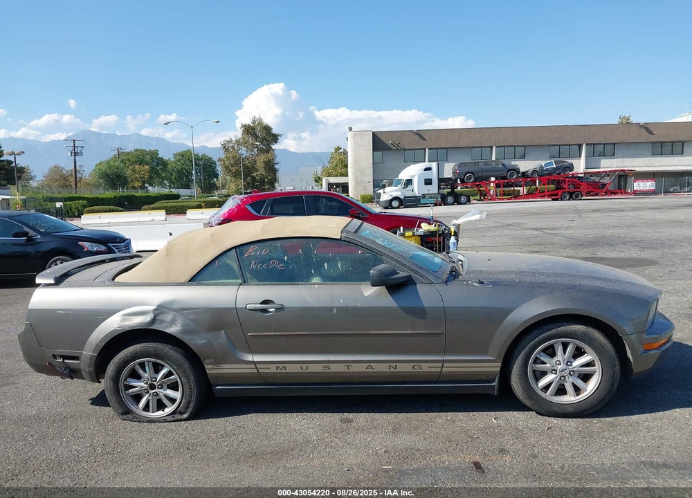 2005 FORD MUSTANG VIN: 1ZVFT84N555216729
